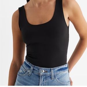 NWT Express Body Contour High Compression Scoop Neck Bodysuit in Black